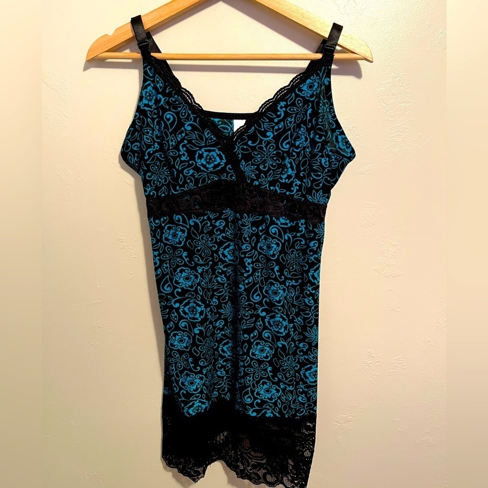 Elegant Black and Blue Lace Detail Chemise by Delta Burke